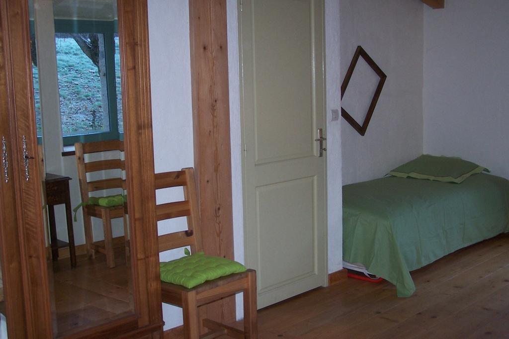 Salomony Chambre D'Hotes Marcols-les-Eaux Zewnętrze zdjęcie